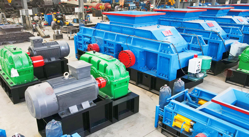 高壓對(duì)輥破碎機(jī)制砂成品優(yōu)，可破碎上百種物料